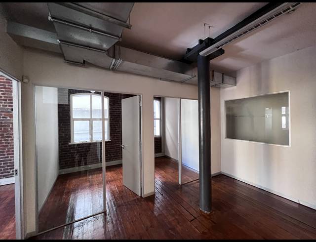 130M² OFFICE TO LET IN CAPE TOWN CITY CENTRE